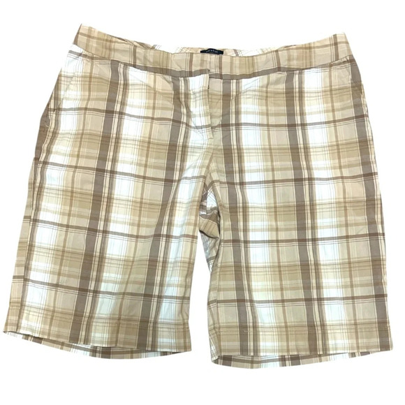 IZOD women’s Bermuda shorts - Picture 2 of 5